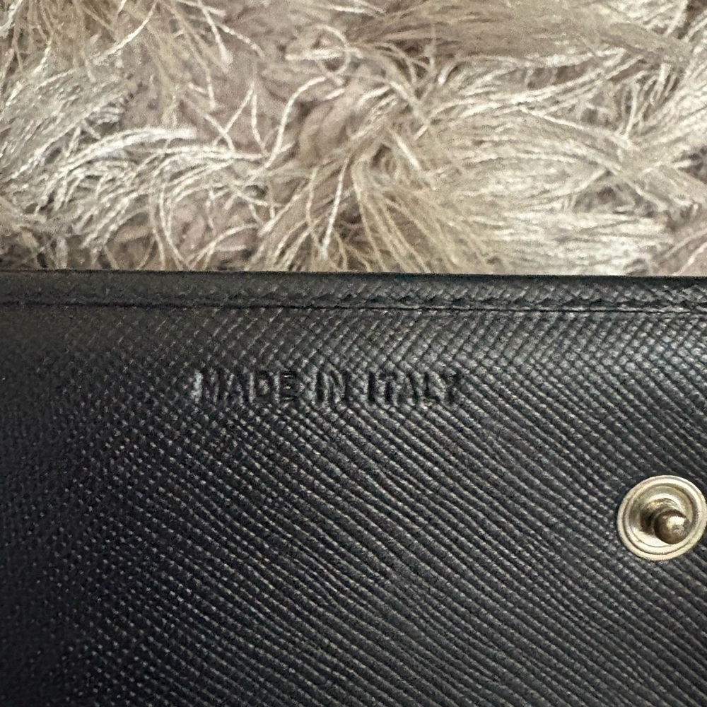 Prada Black Wallet - Picture 5 of 6